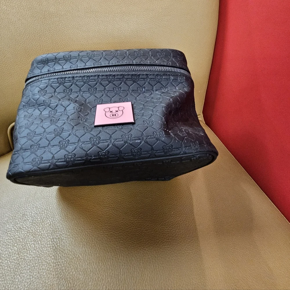 Limited Edition Jeffree star travel makeup bag